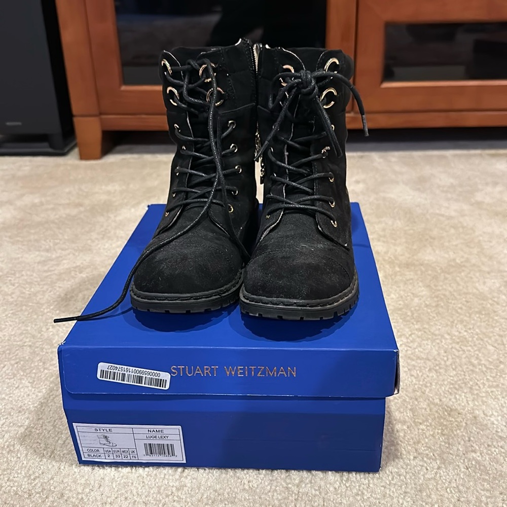 Youth Stuart Weitzman boot Size 2 (adult size 4)